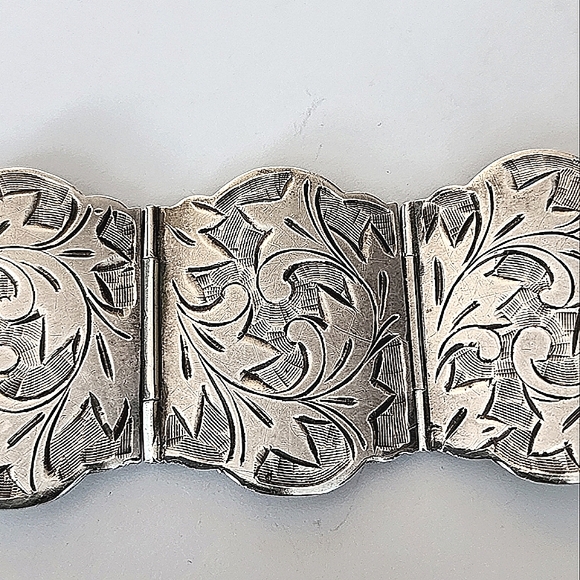 Etched Sterling Silver Vintage Linked Wide Panel Hinged Bracelet Cuff - Picture 6 of 14